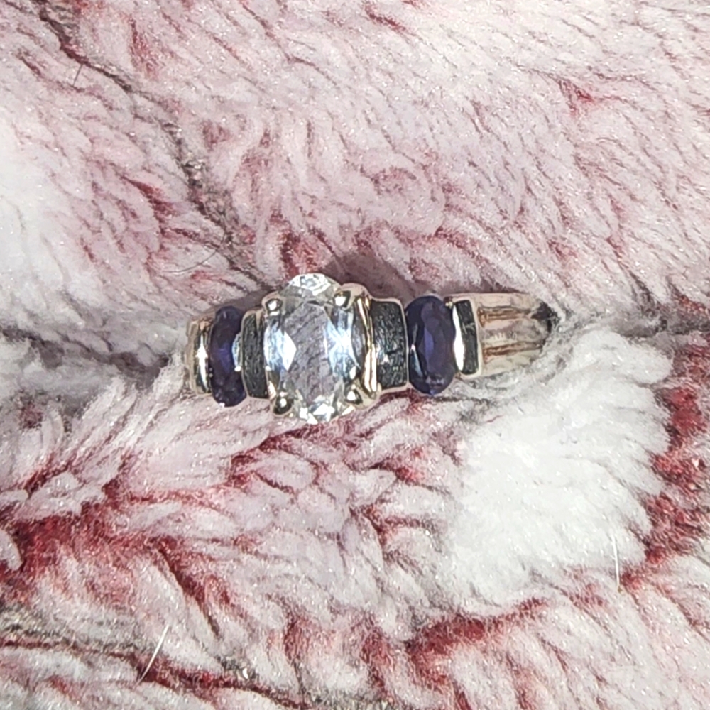 Size 7 white topaz and amethyst sterling silver ring